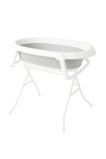 Bañera con pata plegable